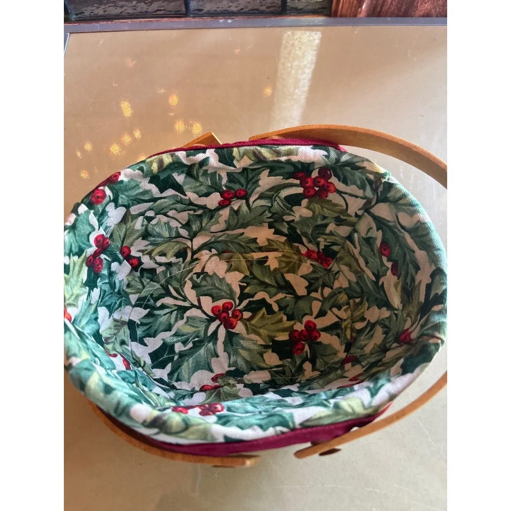 Longaberger 2004 Tree Trimming Gumdrop Basket Holly Liner & Protector 40962